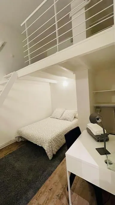 Appartement 6 Pieces / 5 Chambres / Calme / Rdc Paris Apartment