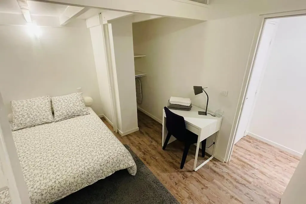 Apartment Appartement 6 Pieces / 5 Chambres / Calme / Rdc Paris