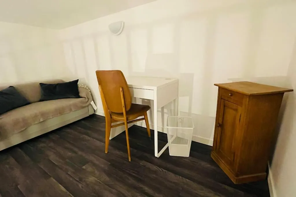 Apartment Appartement 6 Pieces / 5 Chambres / Calme / Rdc Paris