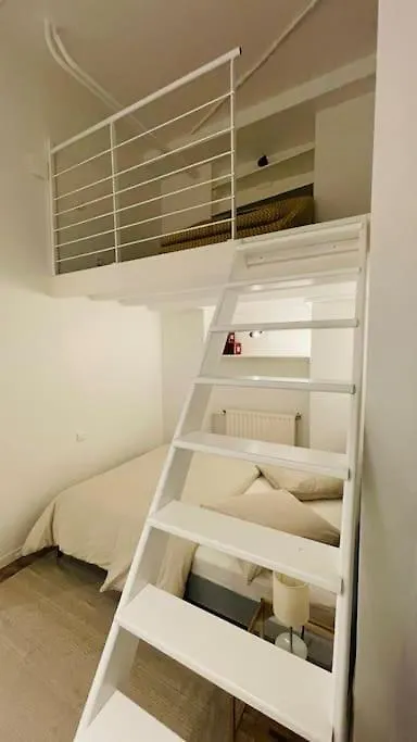 Appartement 6 Pieces / 5 Chambres / Calme / Rdc Paris Daire